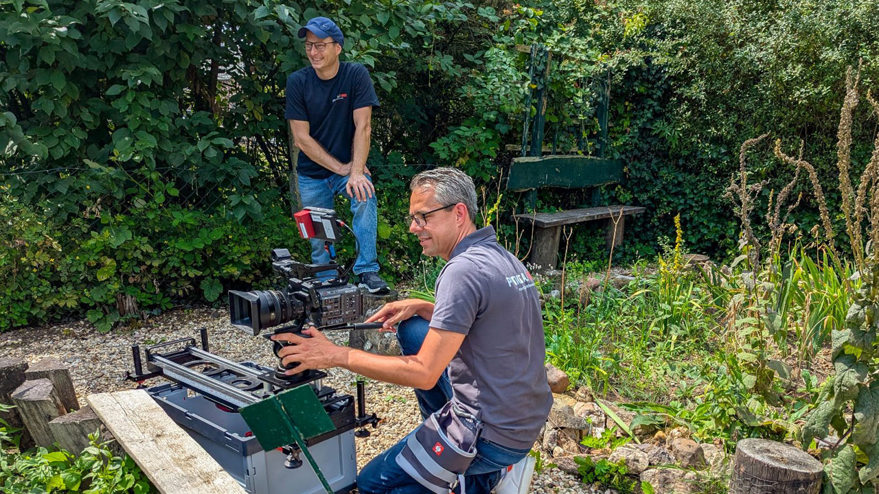 Dreh eines Imagefilms in natürlicher Umgebung mit professionellem Filmteam